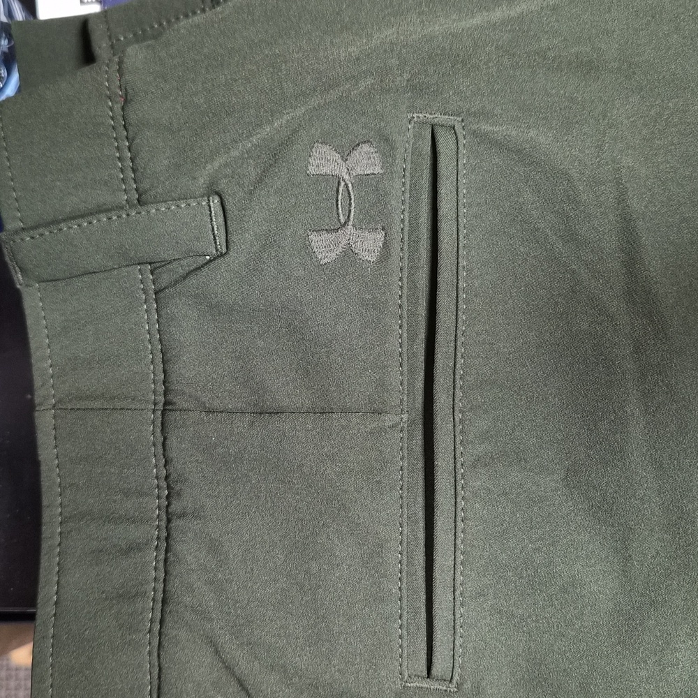 Under Armour Olive Green Golf Pants 34/30